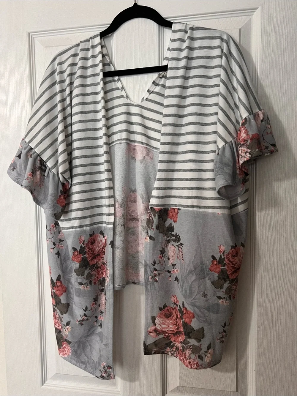 Lovely Melody Gray & Pink Floral Stripe Open Cardigan